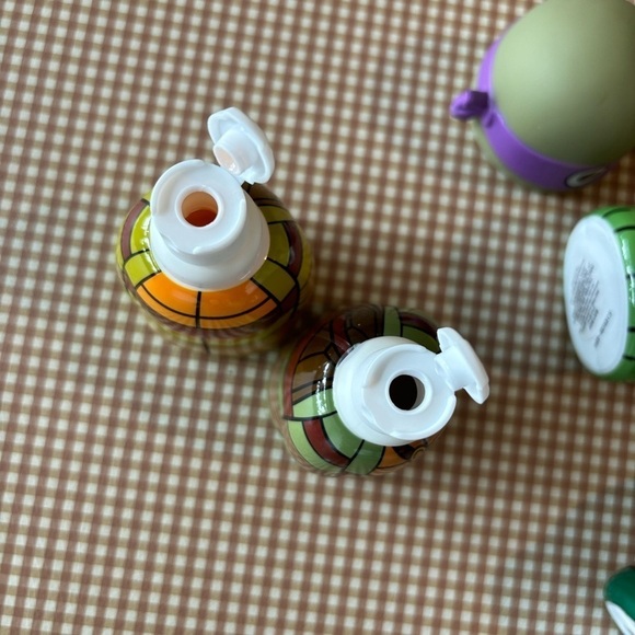 Teenage Mutant Ninja Turtles Set of 4 decor body wash containers - Picture 6 of 8